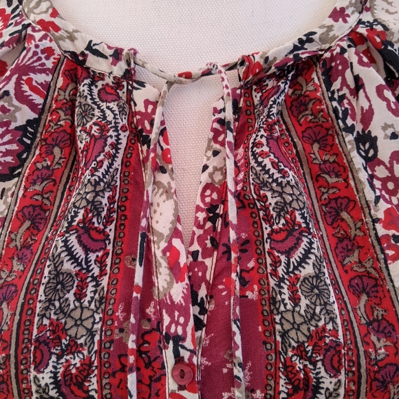 Lucky Brand top size medium, pink floral - Picture 10 of 12